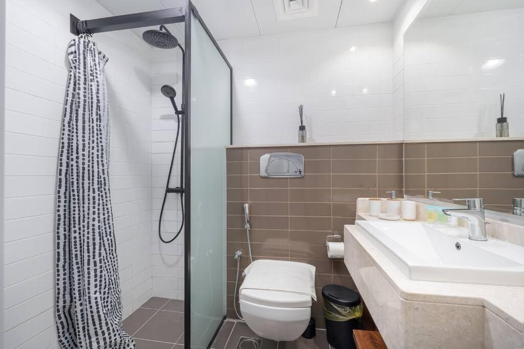 New Listing & Just Renovated & Laguna & Czechin * Ras al-Khaimah