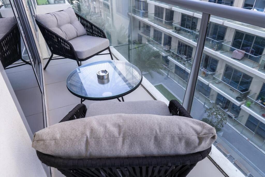 New Listing & Just Renovated & Laguna & Czechin Apartment *