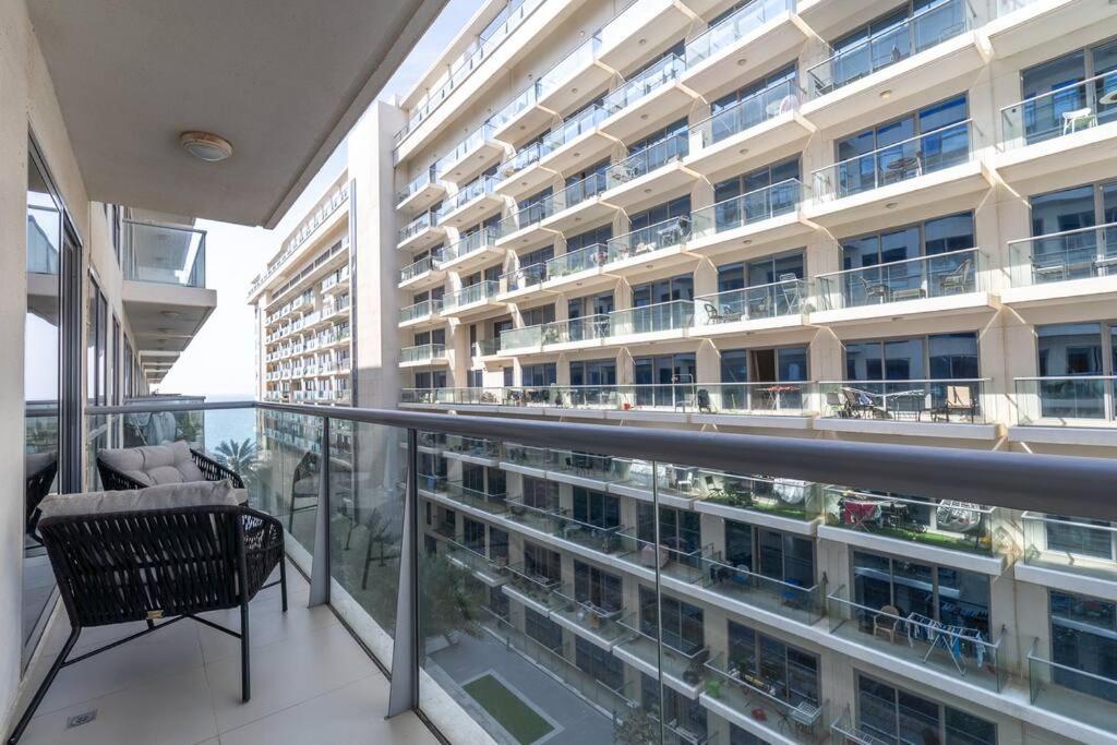 New Listing & Just Renovated & Laguna & Czechin Apartment *