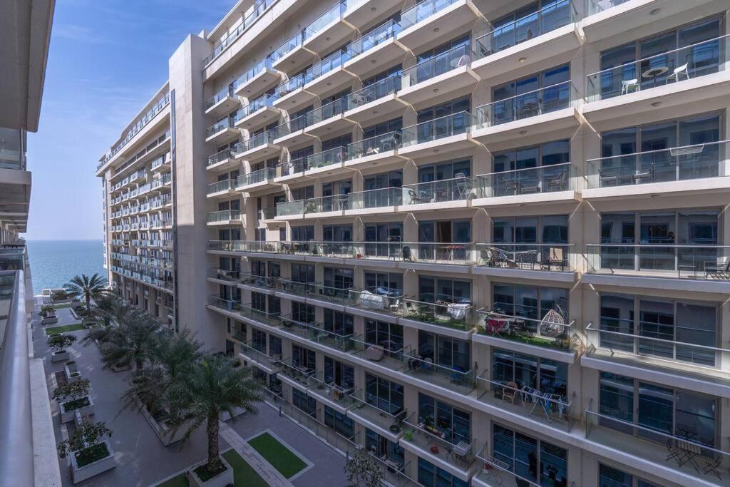 New Listing & Just Renovated & Laguna & Czechin Apartment *